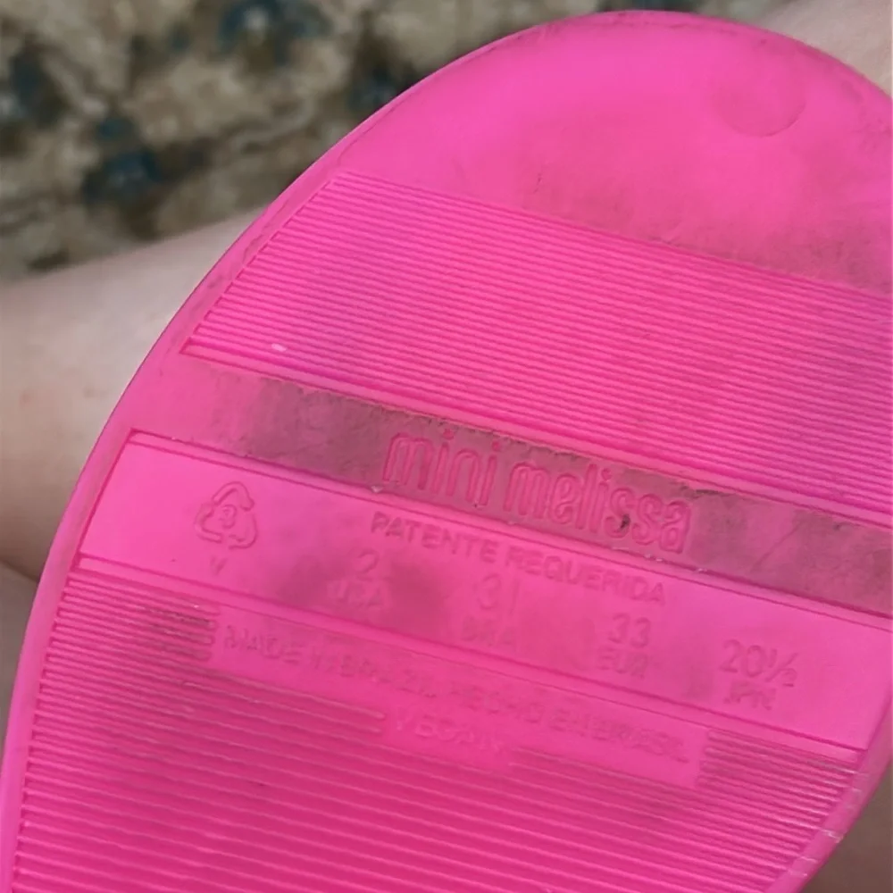 NWT Mini Melissa Velvet Sandal in Pink size Girls’ 2